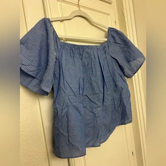 Express Peasant Linen Blend Top Smocked Style Stripes Size Medium Ruffle sleeves - Picture 3 of 8